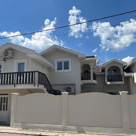 Js Apartmani Niksic Exterior foto