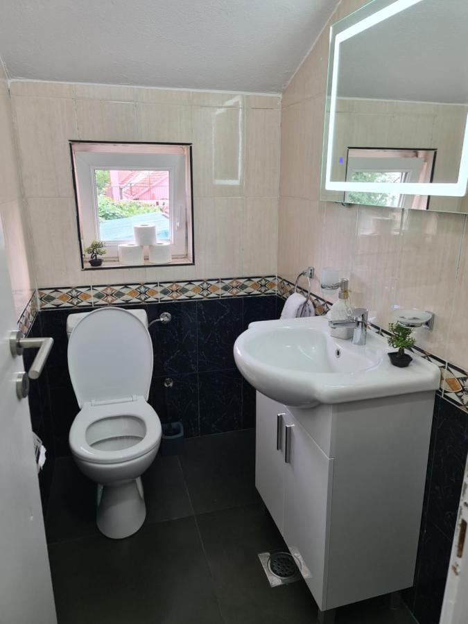 Js Apartmani Niksic Exterior foto