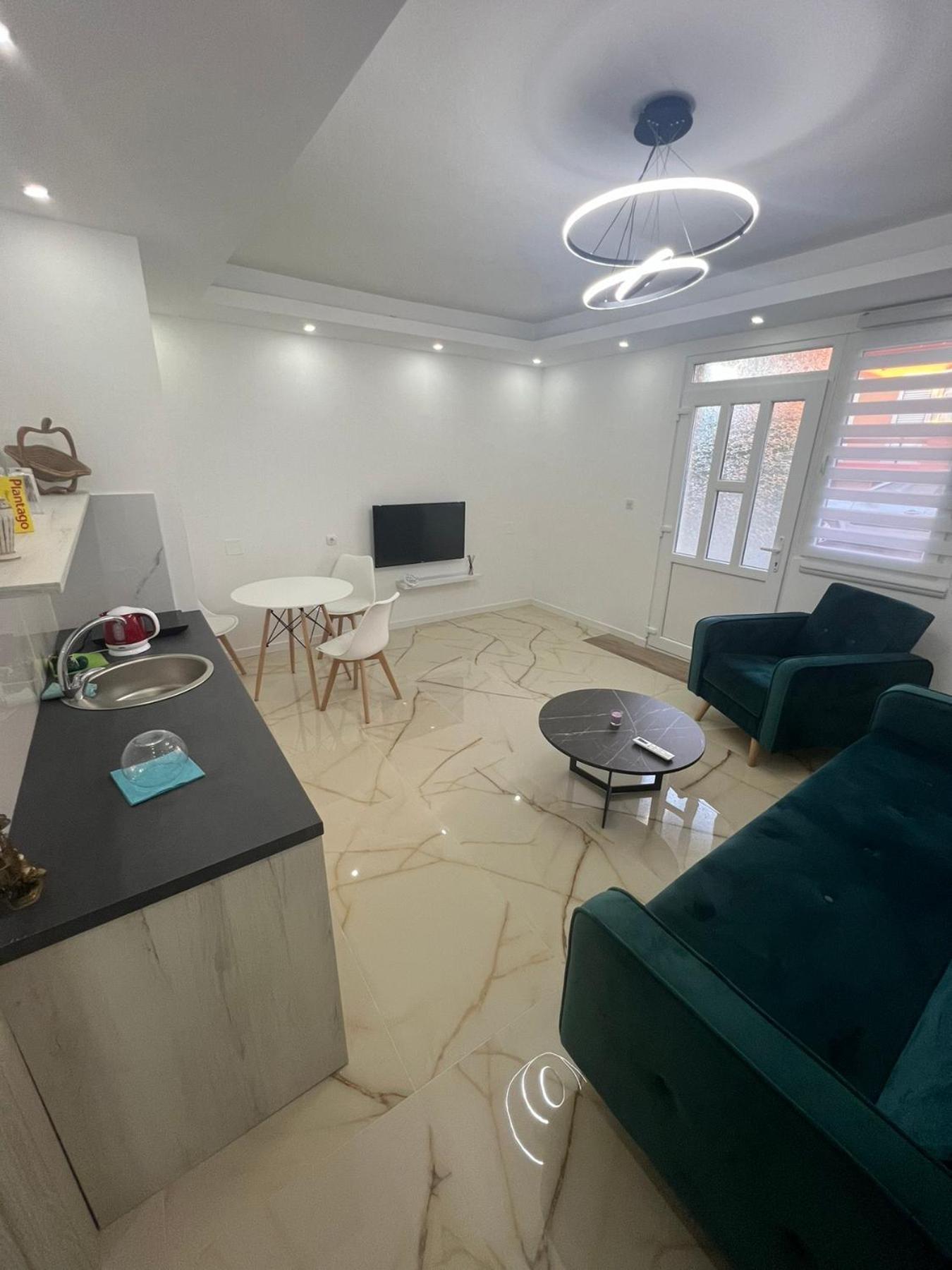 Js Apartmani Niksic Exterior foto